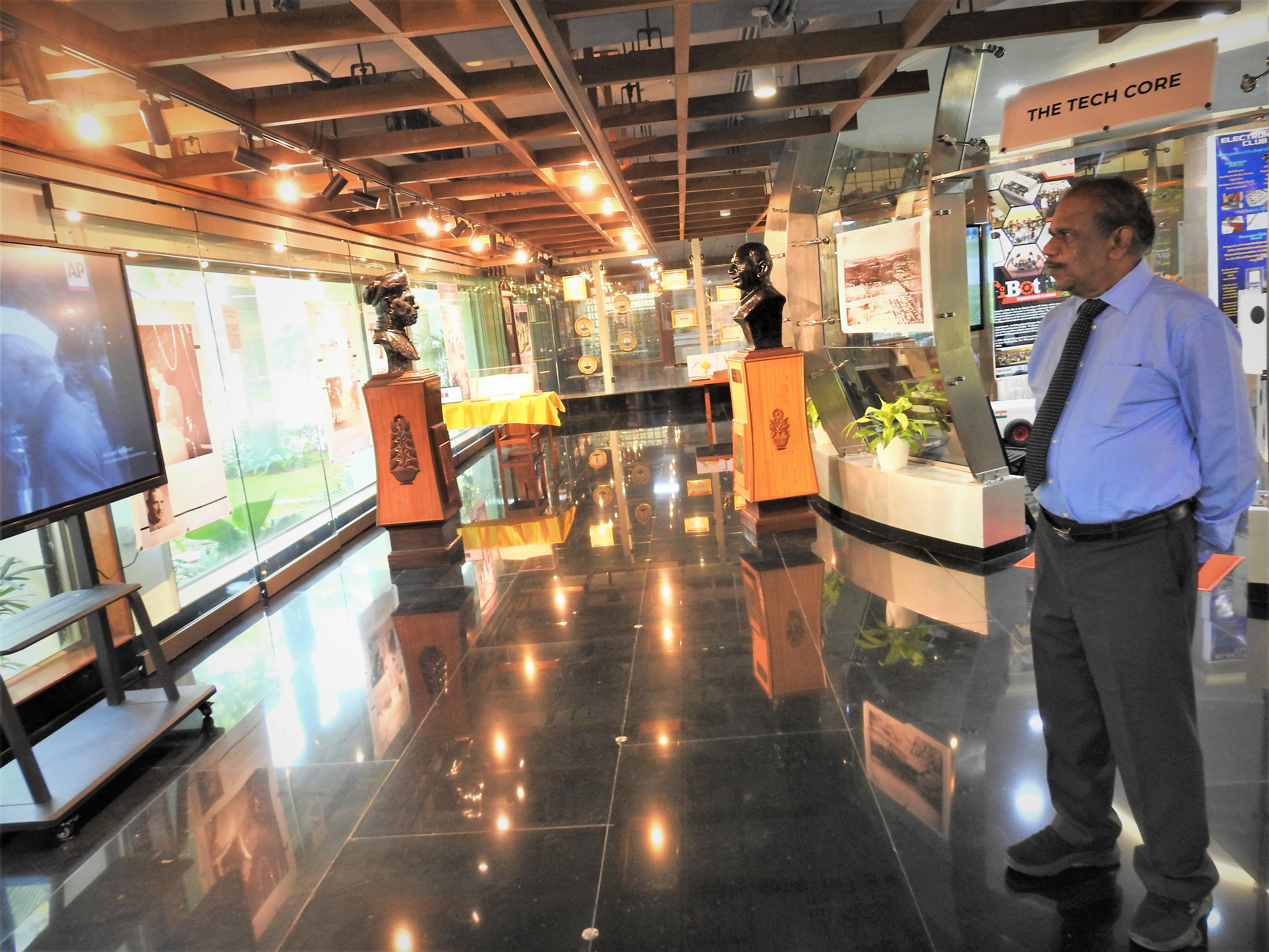 Dr. A. Sivathanu Pillai taking a look around the Heritage Centre