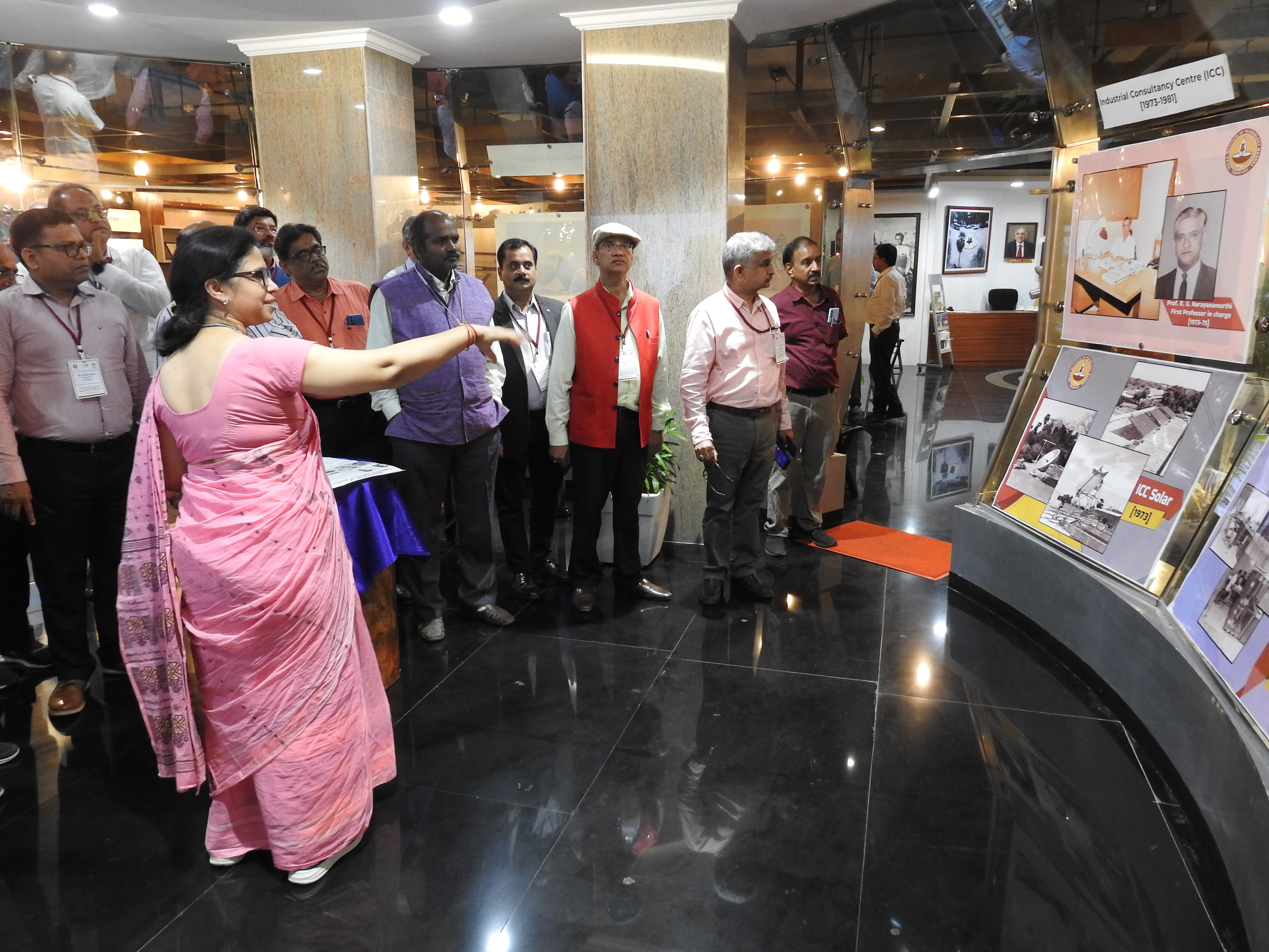 Mrs. Mamata Dash (Senior Project Officer of the Heritage Centre) explains the dome exhibition 
