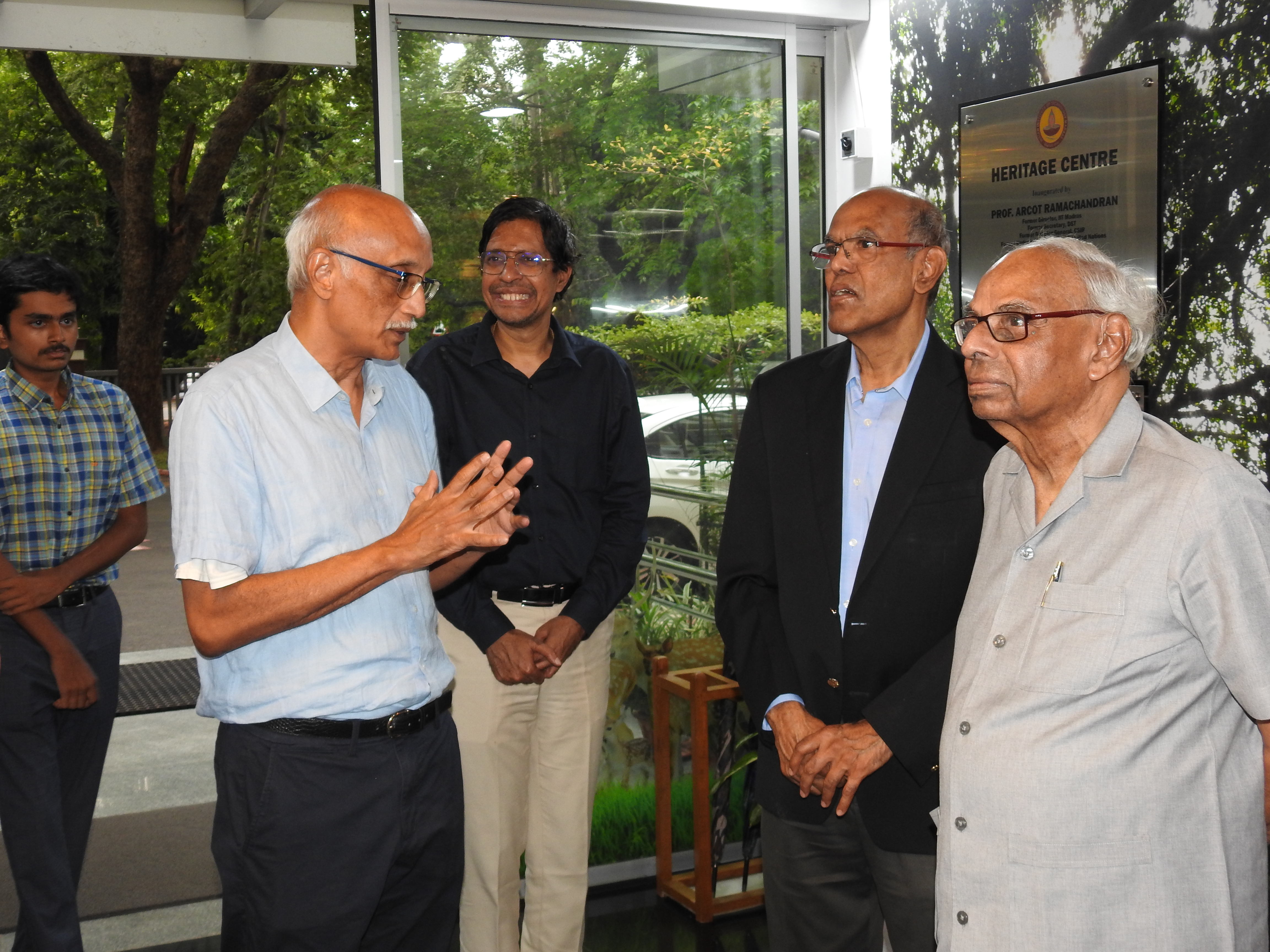 Prof. R. Nagarajan (Professor-in-charge of the Heritage Centre) explains the story behind the Heritage Centre to the distinguished guests