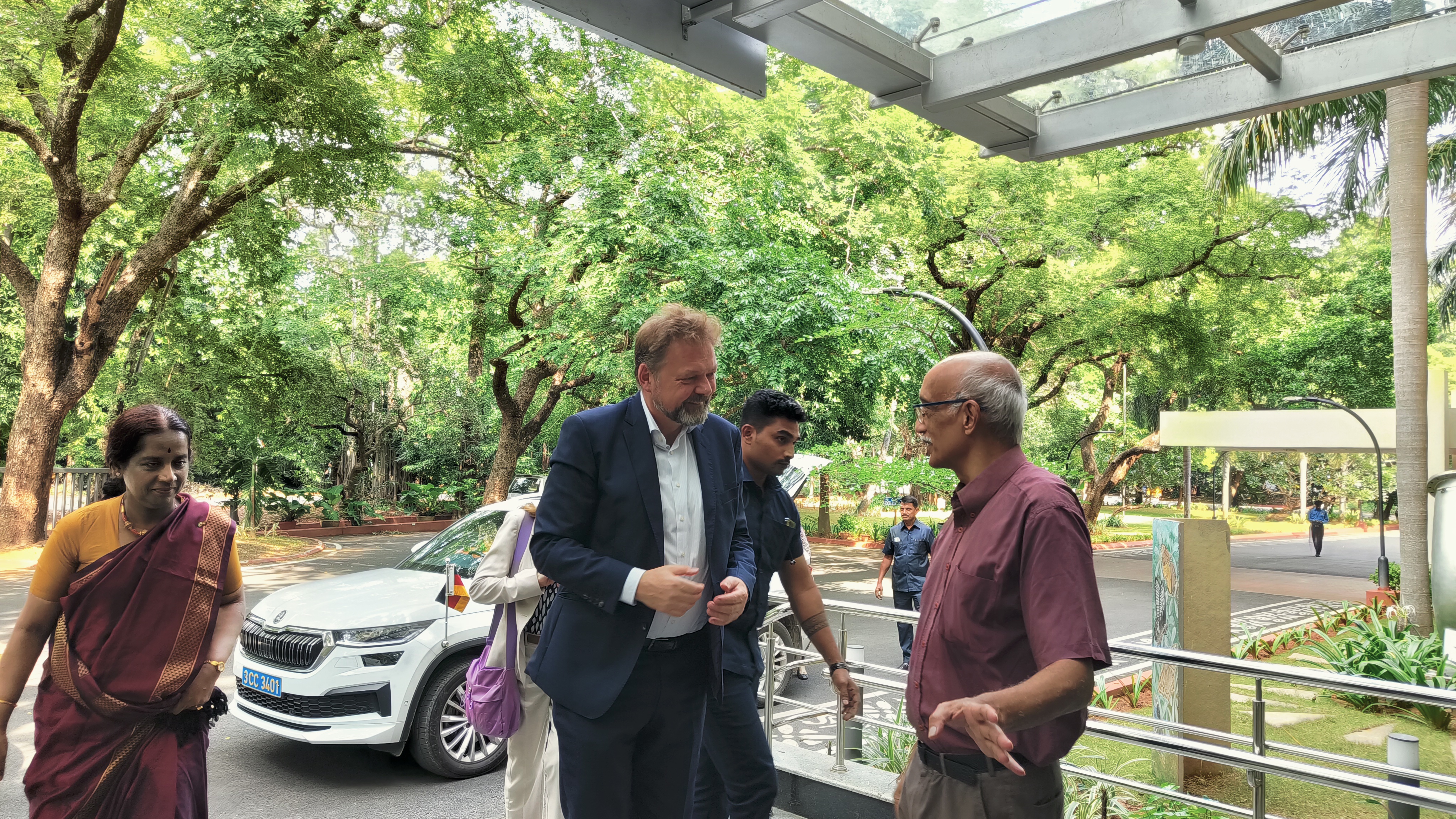 Dr. Ackermann is received at the Heritage Centre by Prof. Nagarajan (Faculty-in-charge of Heritage Centre)