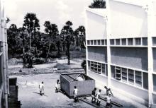 Turbomachines Lab Water Hall: Transporting the turbine overhead tank 