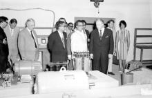 Mr. Walter Scheel taking a look at the facilities at IIT Madras, 1963