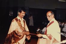 Prof. L. S. Srinath presents a degree to a graduand, 1988