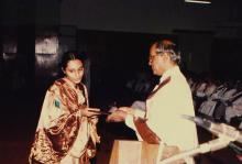 Prof. L. S. Srinath presents a degree to a graduand, 1988