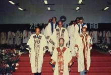 Mr. V. Shanmugam leads the academic procession, 1988