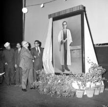Prof. M. S. Thacker unveils the portrait of Prof. B. Sengupto at a special event 