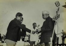 Dr. A. L. Mudaliar gives a prize at the Third Inter-IIT Sports Meet, 1964
