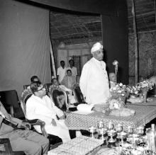 Dr. A. L. Mudaliar addresses the audience at the Second Institute Day, 1961 