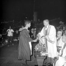 Mr. P. Raghavendran receives the President’s Prize from Mr. H. V. R. Iengar (Chairman, Board of Governors)