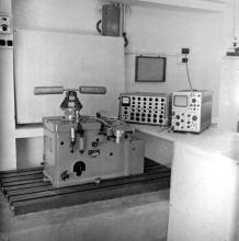Vibration test for 2-R Stockbridge damper