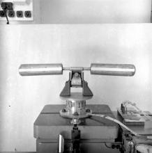 Vibration test for 2-R Stockbridge damper