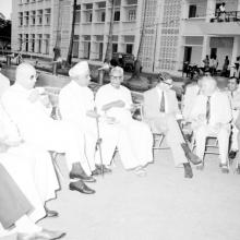 The delegates at the Third Institute Day conversing over tea