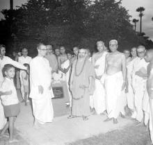 Sringeri Swamiji at IIT Madras, 1965