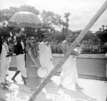 Prof. B. Sengupto and Sringeri Swami at IIT Madras, 1965