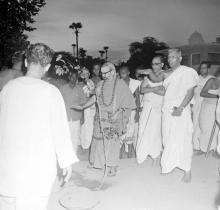 Sringeri Swamiji at IIT Madras, 1965
