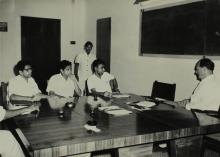 Dr. K. Gerke  in discussion with faculty/staff members at IIT Madras
