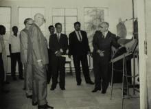 Prof. H. Heitland explaining the working of a ‘piece’ designed by the Director, to His Excellency Baron von Mirbach, 1967