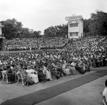 A view of the audience at the eighth convocation ceremony, 1971