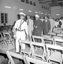 Dr. A. L. Mudaliar with administrative and faculty members at his farewell function