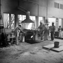 Students at the foundry 