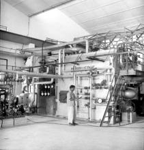 Laboratory equipment and an attendant 
