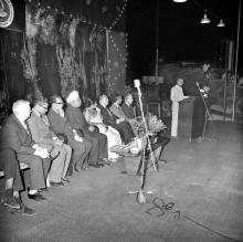 Mr. C. V. Sethunathan addresses the audience at Prof. Sengupto’s farewell, 1967