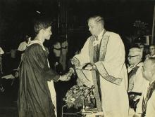 Mr. P. Raghavendran receives the President’s Prize from Mr. H. V. R. Iengar