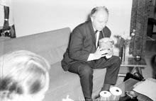 Mr. Walter Scheel drinking tender coconut water at Bose-Einstein Guest House, 1963
