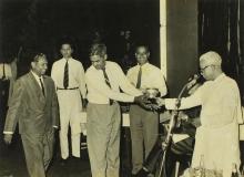 Mr. M. Bhaktavatsalam presents a prize to Prof. C. Ramasastry during the Sixth Institute Day, 1965