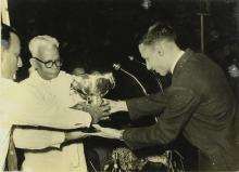 Mr. M. Bhaktavatsalam presents a prize during the Sixth Institute Day, 1965