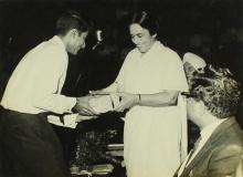 Sardarini Sant Sev Ujjal Singh presents an award to a student, 1967