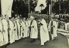 Dr. A. L. Mudaliar, Mr. C. V. Sethunathan and Dr. Vikram A. Sarabhai ascending the stage, 1968