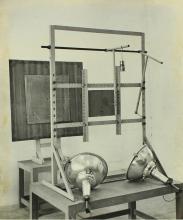 Moire’ analysis of plate bending