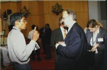 Prof. Bhaskar Ramamurthi in conversation with a delegate, 2008