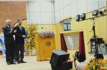 Unveiling the inauguration plaque of The Ashok Leyland and Bosch Centre of Excellence in Engineering Design, 2008