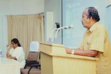 A speaker addresses the audience at the 4th Hindi Workshop, 2006