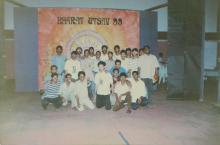 A group photograph taken during Bharat Utsav, 1999