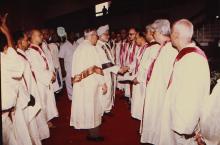 Dr. Manmohan Singh meets some of the IIT Madras faculty, 1994