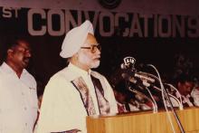 Dr. Manmohan Singh addresses the audience at the 31st Convocation, 1994