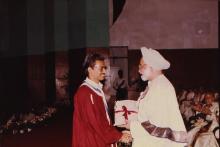 Dr. Manmohan Singh with a graduand at IIT Madras, 1994