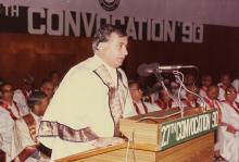 Mr. Arif Mohammed Khan addresses the audience at 27th Convocation, 1990