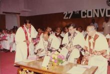 Mr. A. L. Mudaliar signs the record of degrees conferred at the 27th Convocation, 1990