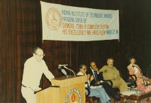 Dr. Konrad Seitz addresses the audience, 1988