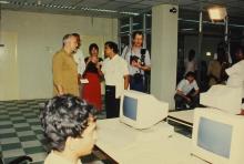 Mr. Hans Klein in conversation with Mr. P. Seshasayi, 1988
