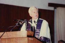 Richard von Weizsäcker addresses the audience, 1991