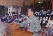 Prof. S. S. Gokhale addresses the audience at IIT Madras, 1994