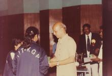 Two girls from IIT Kharagpur receive a prize, 1994