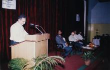 The chief guest of the Shaastra 2002 inauguration ceremony addresses the audience