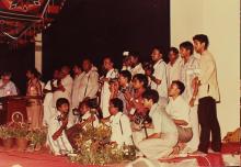 Lens men caught on camera, 1983