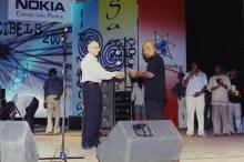 Prof. M. S. Ananth congratulates a performer, Saarang 2005